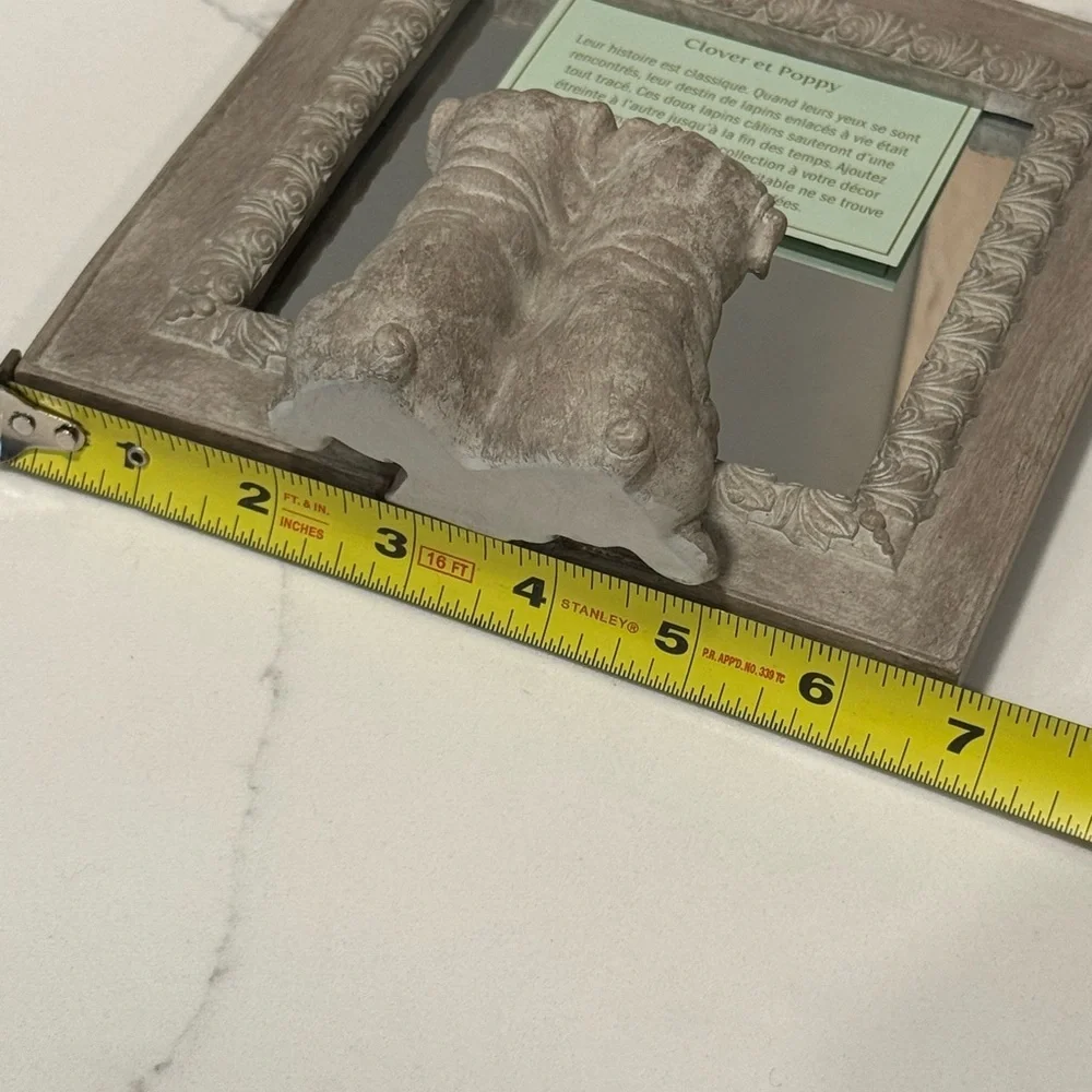 Decorative Gray Dog-Themed Mirror
